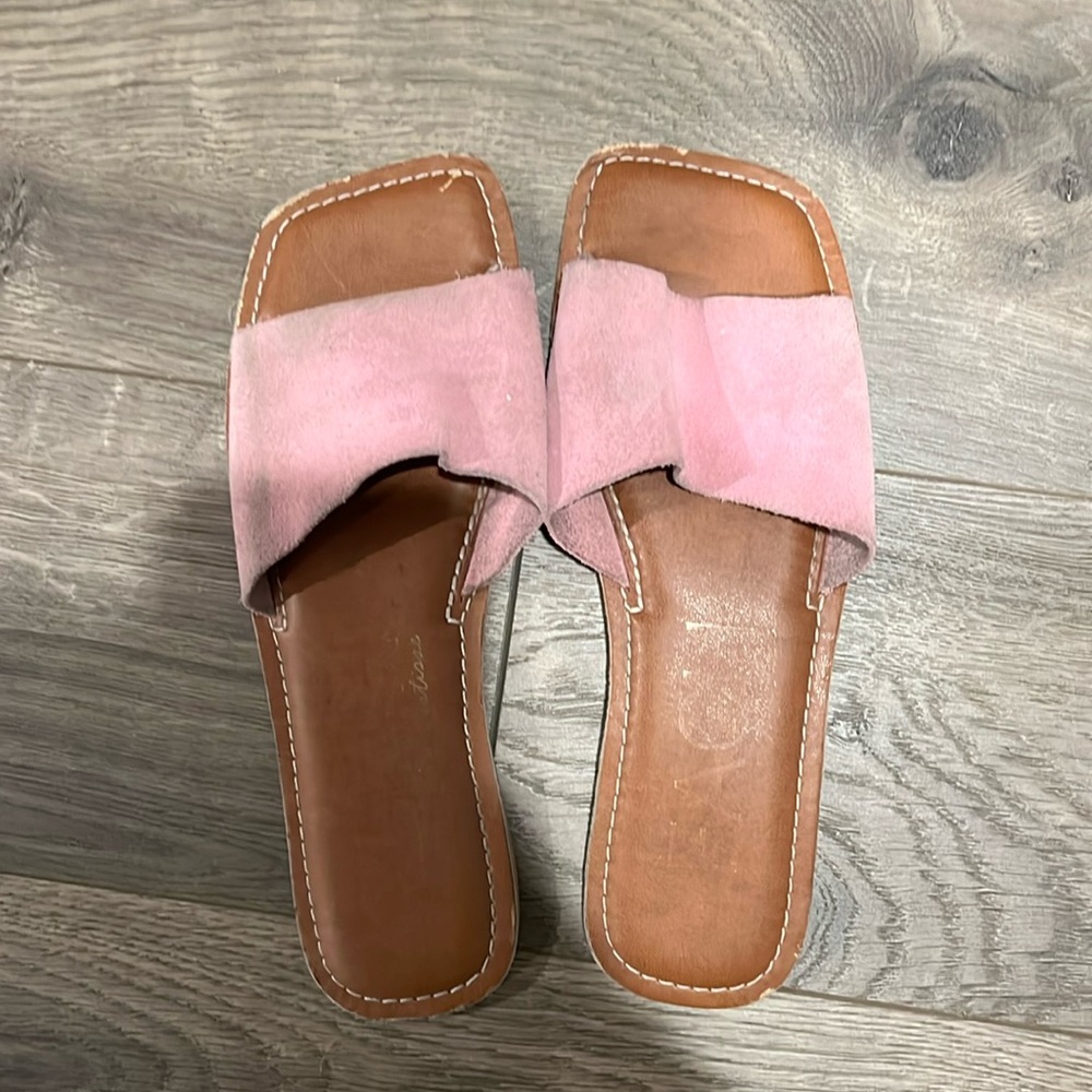 Beach by Matisse pink square sandals